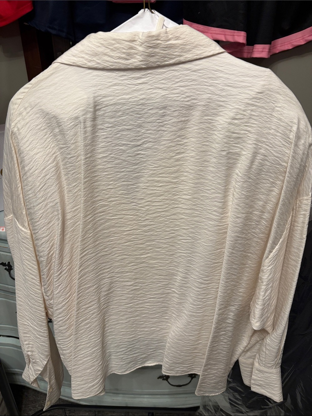 Anthropologie Cream Textured Draped V-Neck Tunic - Picture 4 of 5